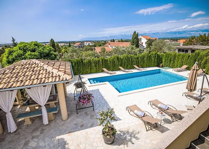 Holiday home Kontrada By Interhome